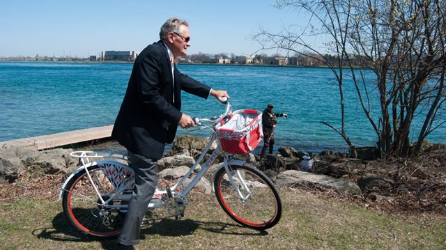 Politicians peddle improvements to Niagara bike paths image